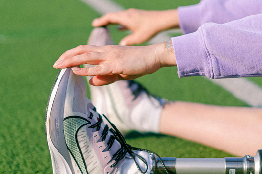 Réhydratation post-entraînement : Guide complet pour les femmes sportives