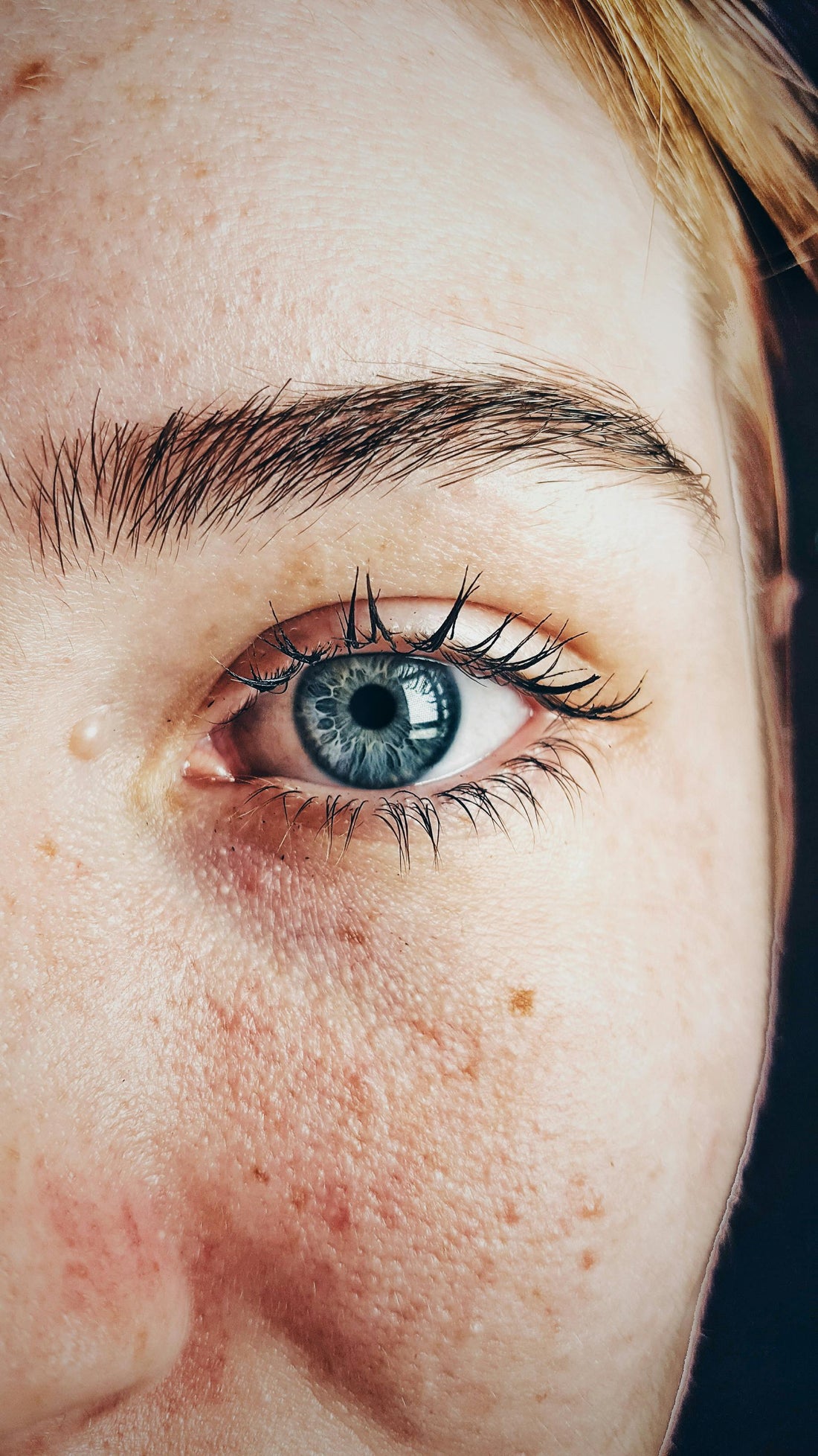 5 astuces beauté pour atténuer les effets de l'alcool sur votre visage